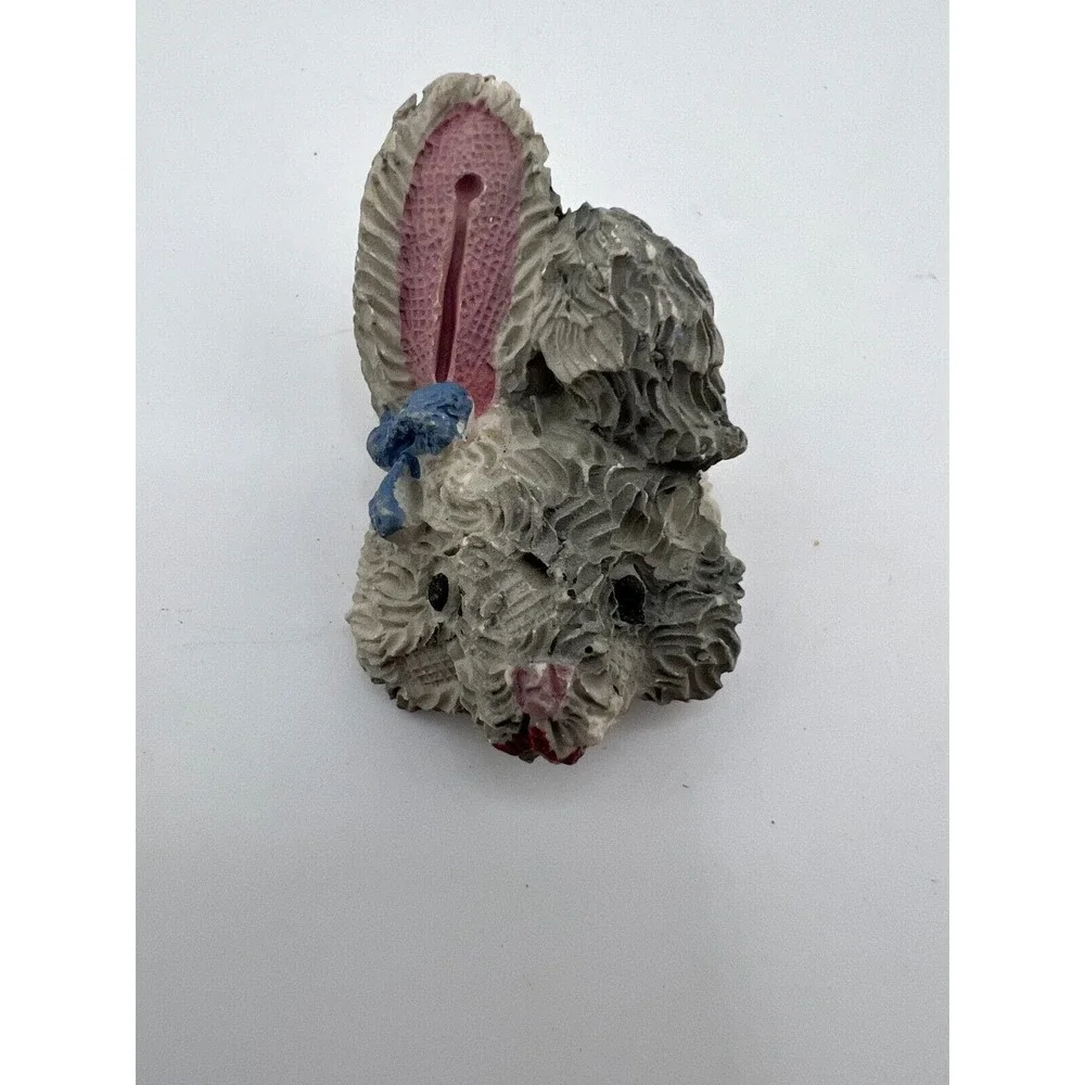 Vintage Rabbit Head Design Brooch Pin Gray Pink